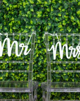 Set of 2 White Wood Mr and Mrs Chair Signs, Wedding Photo Booth Props, Calligraphy Wall Hanging Decor 12″x6″